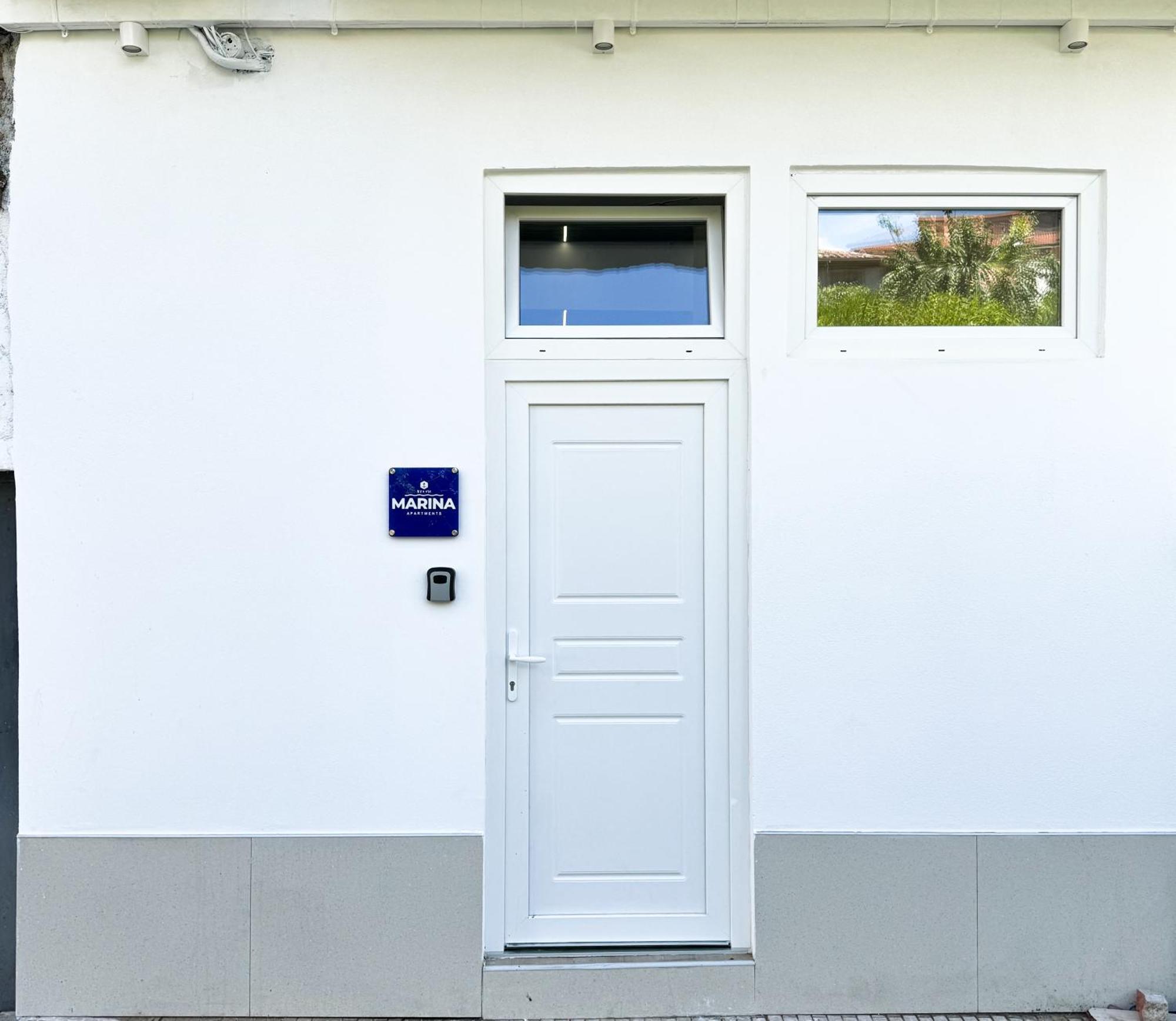 Marina Private Room Shkoder Exterior photo